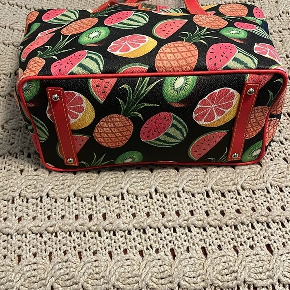 DOONEY & BOURKE Summer Fruit Print Tote Purse Watermelon‎ Pineapple Kiwi 16.5x11 - Picture 3 of 16